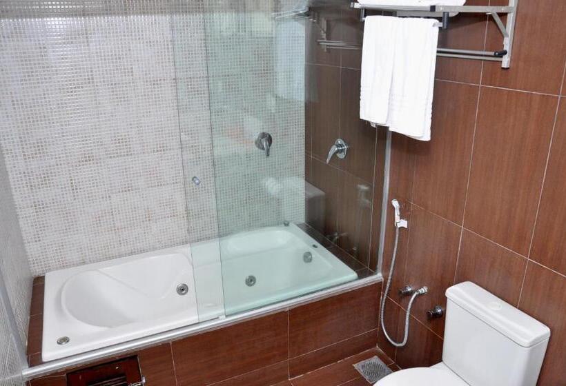 جناح مزود بجاكوزى, Vila Do Mar Natal