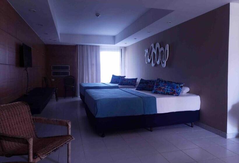 جناح مزود بجاكوزى, Vila Do Mar Natal