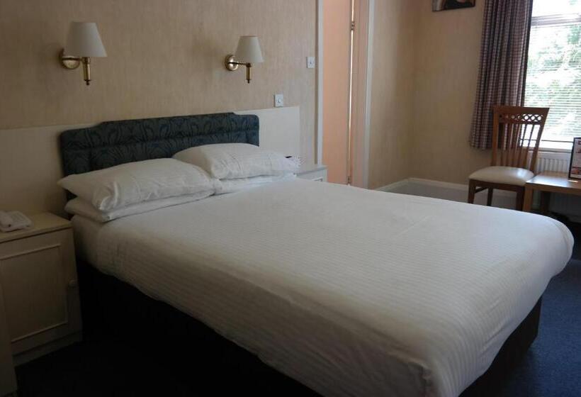 اتاق خانوادگی, Celebrity Bournemouth East Cliff By Villare Hotels