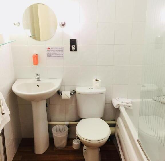 Номер Стандарт Трехместный, Celebrity Bournemouth East Cliff By Villare Hotels