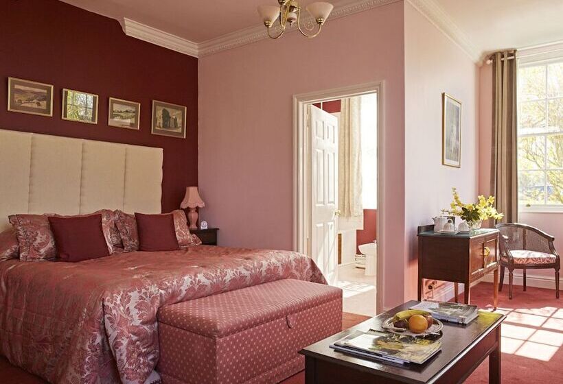 اتاق استاندارد, Corse Lawn House