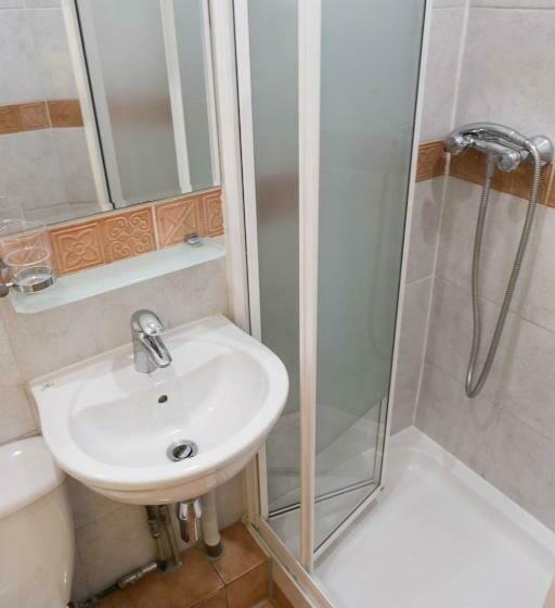 スタンダード４人部屋, Dolphin