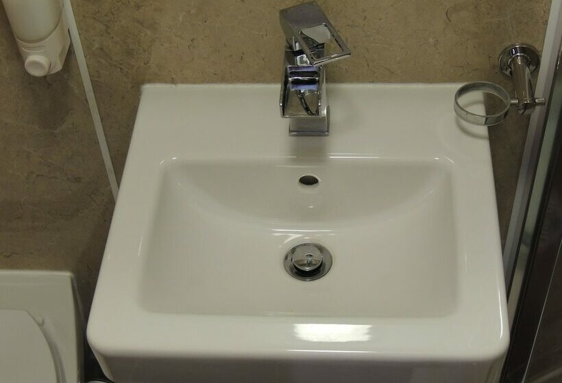 ファミリールーム, Dolphin