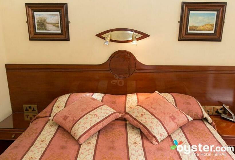 スーペリアールーム, Dolphin