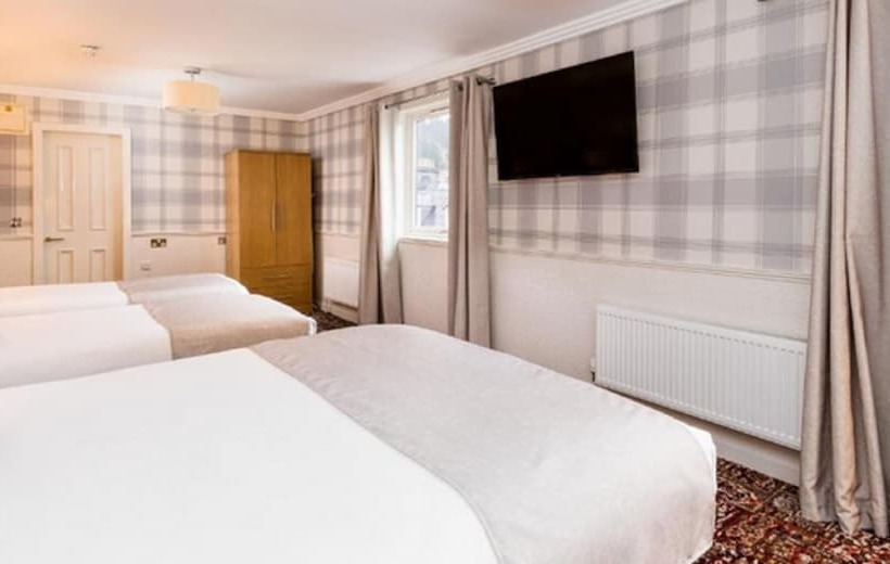 غرفة عائلية, Fisher S