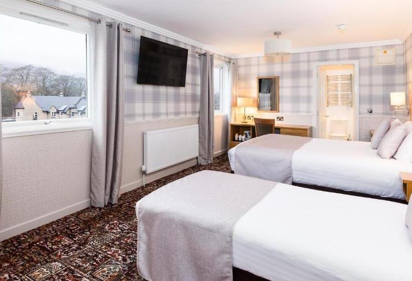 غرفة عائلية, Fisher S