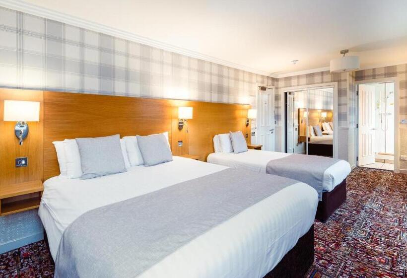 غرفة عائلية, Fisher S