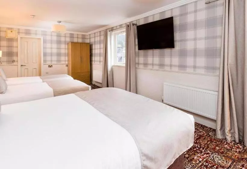 Suite Familiar, Fisher S