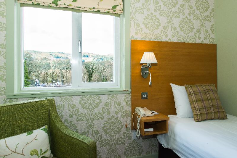 غرفة قياسية فردية, Fisher S