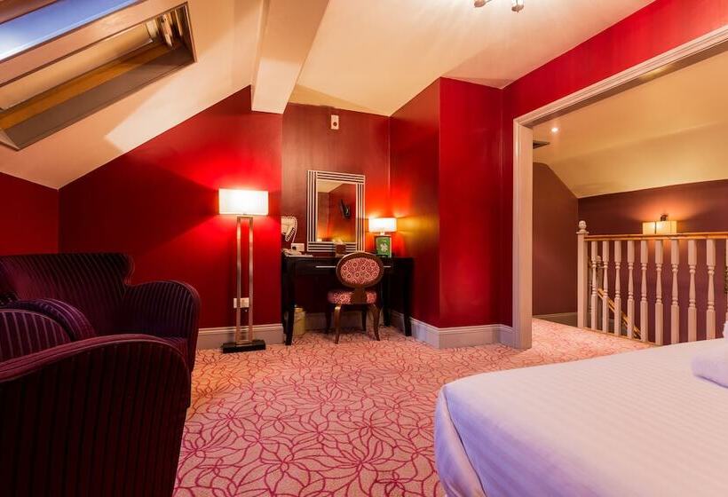 חדר אקזקיוטיב, The Gardens