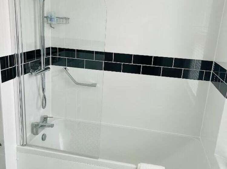 스탠다드 룸, Great Malvern