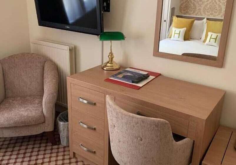 Номер Стандарт, Haley S