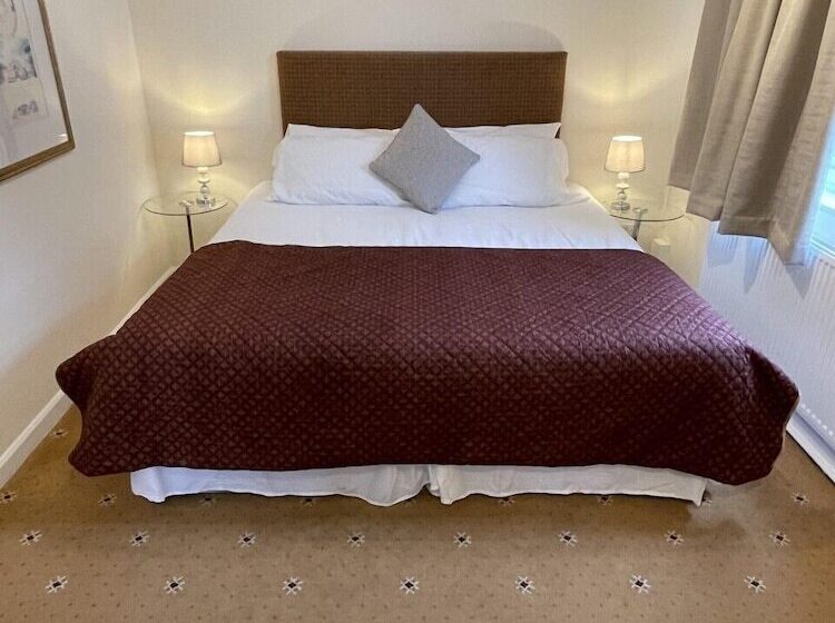 标准间, The Castle