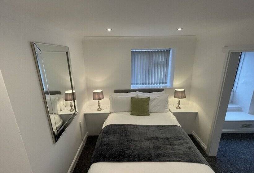 标准间, The Castle