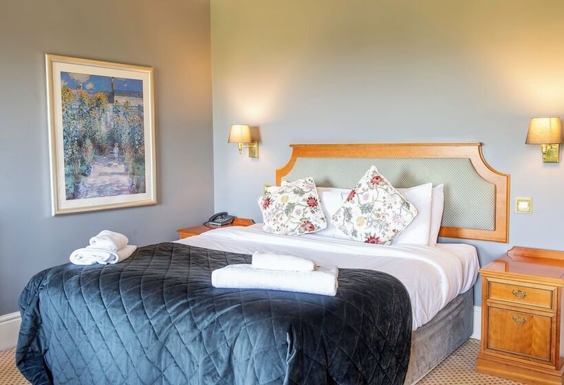 Номер Стандарт, The Central