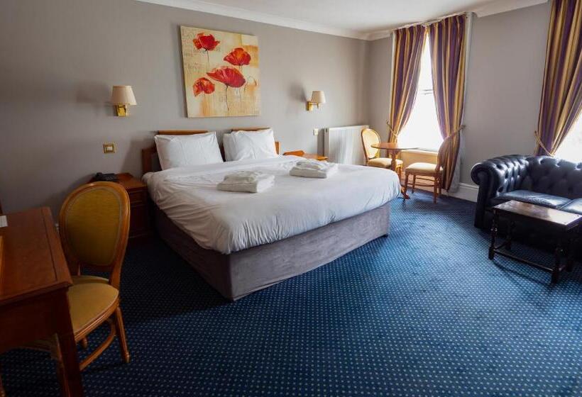 Номер Стандарт, The Central