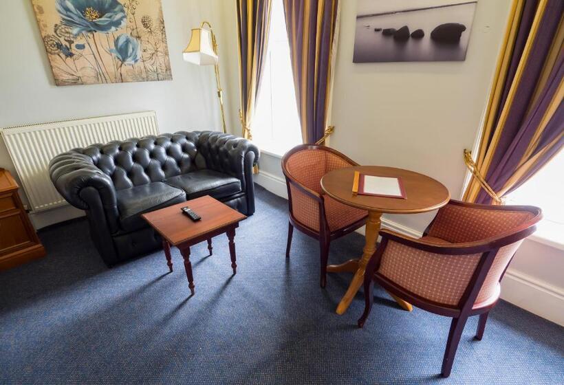 Номер Стандарт, The Central