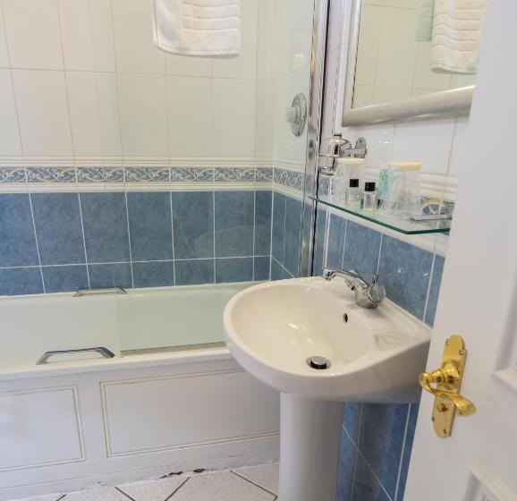 Номер Стандарт, The Central