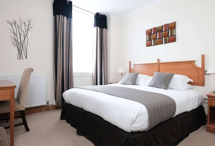 חדר אקזקיוטיב יחיד, The City