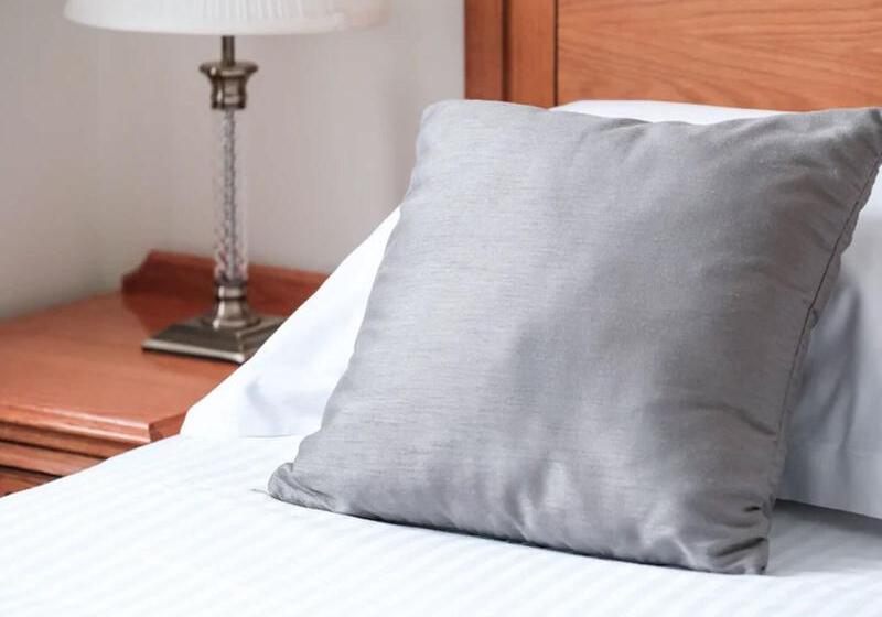 חדר אקזקיוטיב יחיד, The City