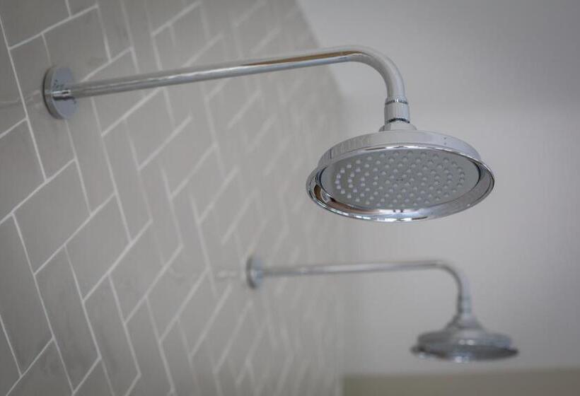 스위트, The Frogmill