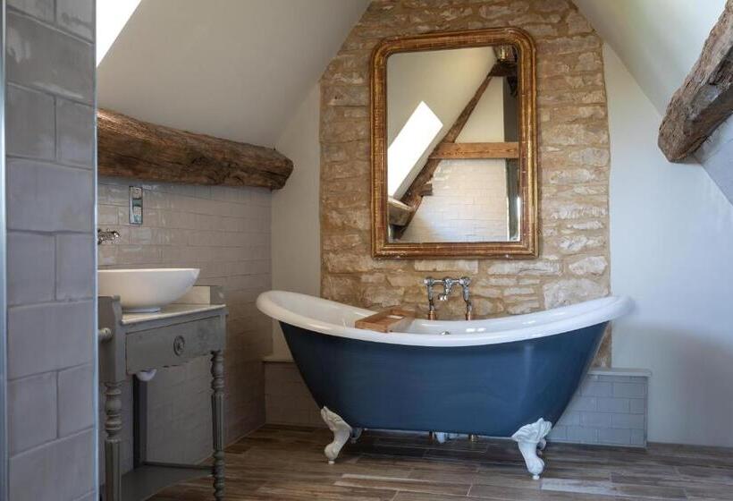 발코니 디럭스 룸, The Frogmill