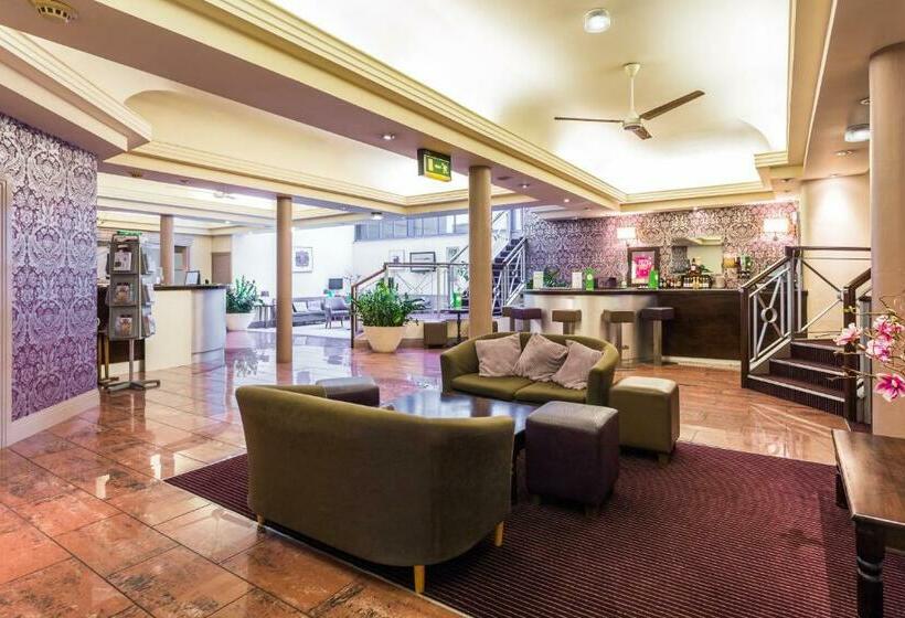 חדר סטנדרט יחיד, The Gardens