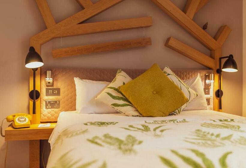 חדר אקזקיוטיב, The Gardens