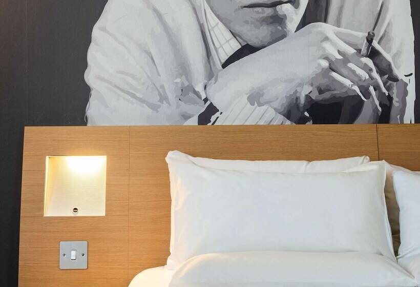 수피리어 룸, Novotel Cardiff Centre