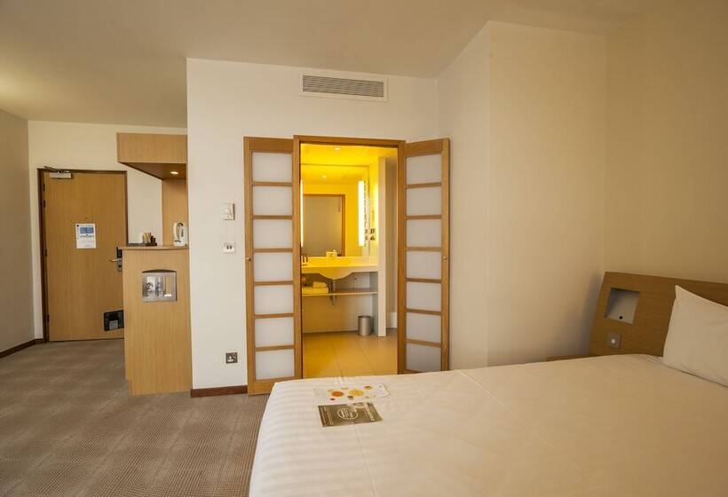 수피리어 룸, Novotel Cardiff Centre