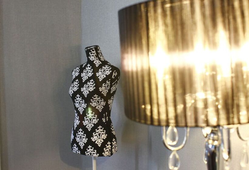 جناح, The Victoria Hotel Manchester By Compass Hospitality