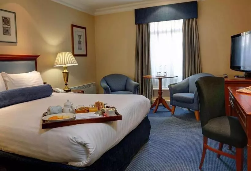 Comfort-huone, Manor Hotel Solihull, Signature Collection