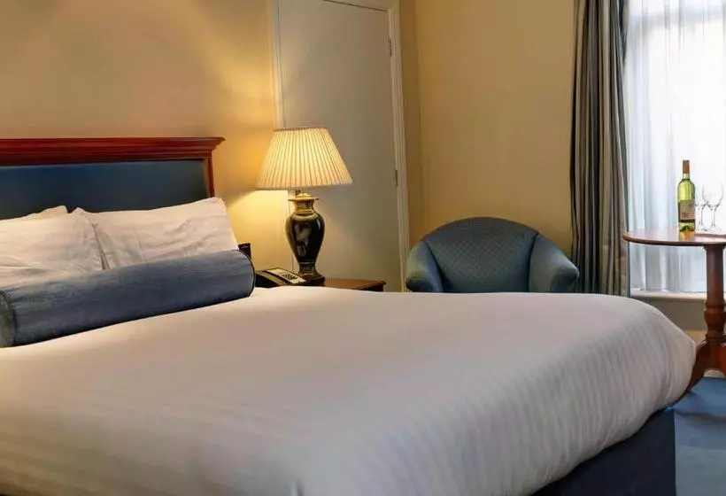 Comfort-huone, Manor Hotel Solihull, Signature Collection