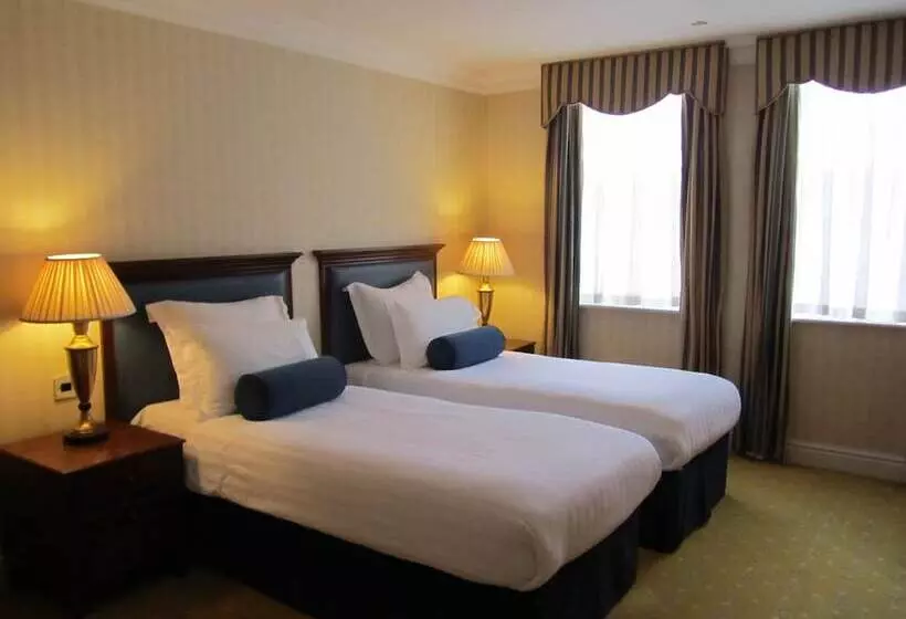 Comfort-huone, Manor Hotel Solihull, Signature Collection