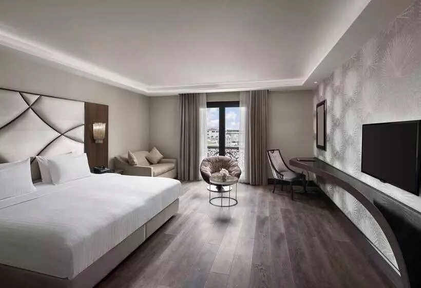 اتاق خانوادگی, Hilton London Croydon