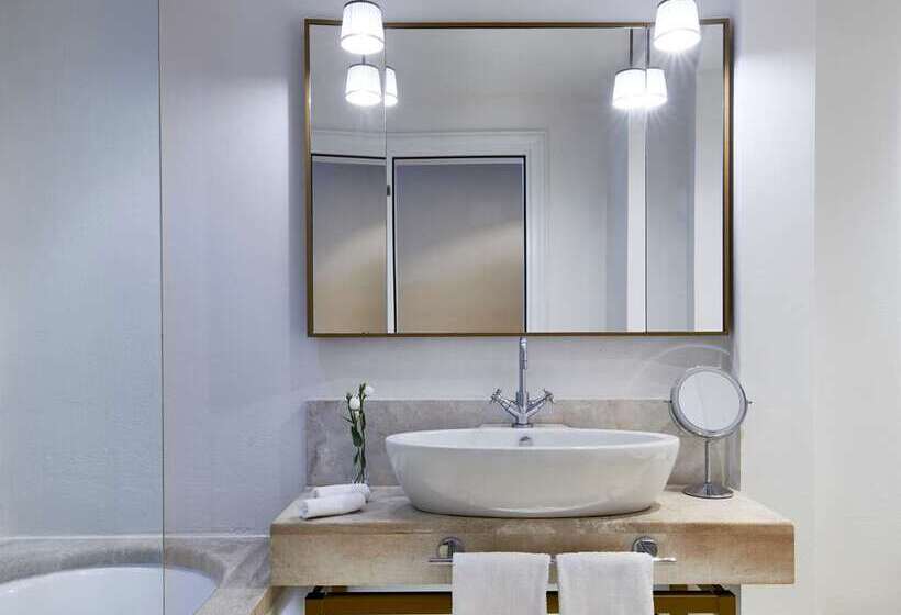 家庭间, Hilton London Croydon