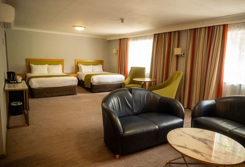 Номер Стандарт 2 Двуспальные Кровати, Holiday Inn A55 Chester West, An Ihg