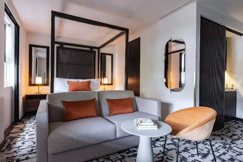 ジュニアスイート, La Suite West  Hyde Park