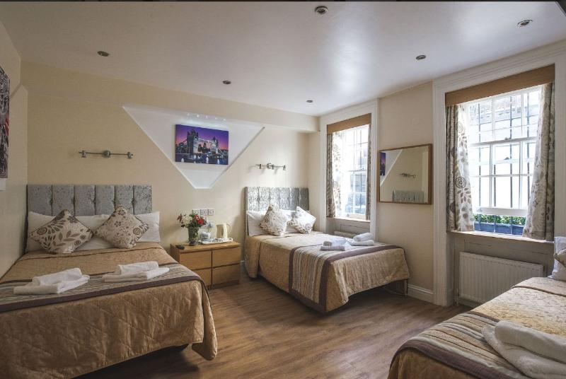 패밀리 룸, Linden House