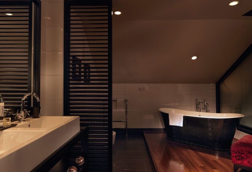 جناح, Malmaison Belfast