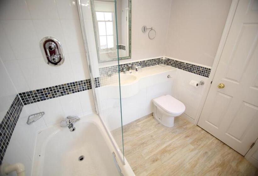 クラシックファミリールーム, Mercure Gloucester  Bowden Hall