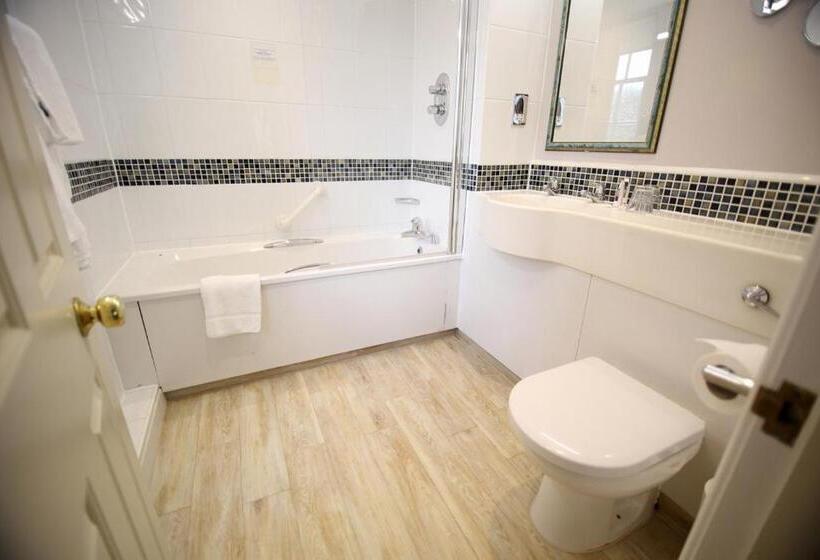 Семейный Номер Классика, Mercure Gloucester  Bowden Hall