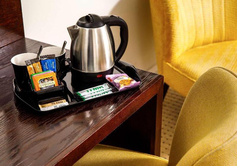 クラシックファミリールーム, Mercure Gloucester  Bowden Hall