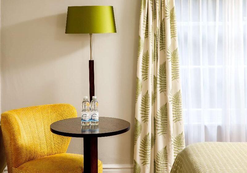 クラシックファミリールーム, Mercure Gloucester  Bowden Hall