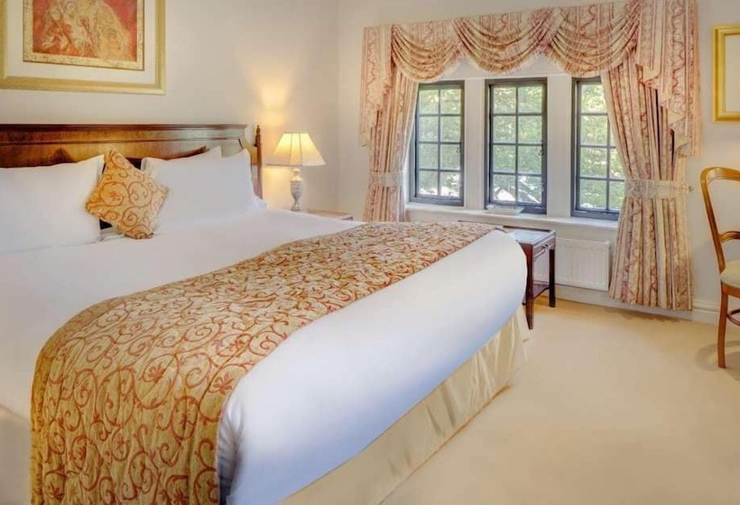 Номер Стандарт, Nailcote Hall