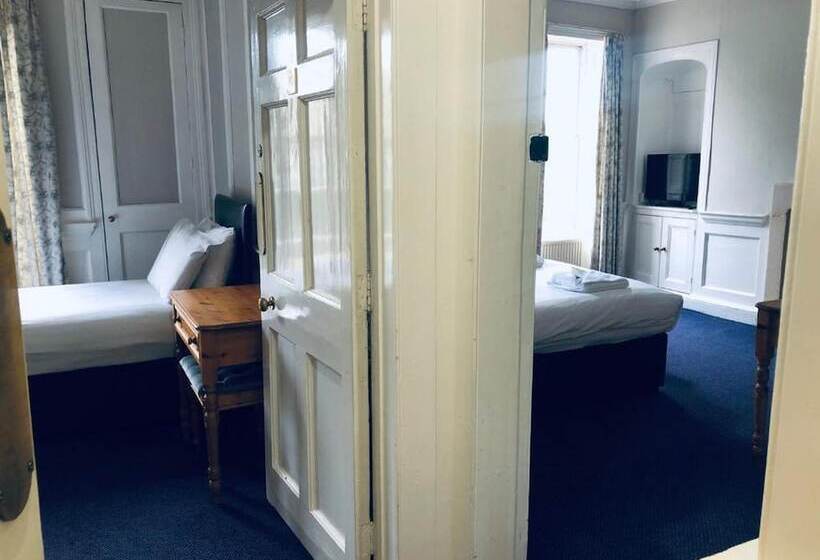 Семейный Номер, Parade Park Bath