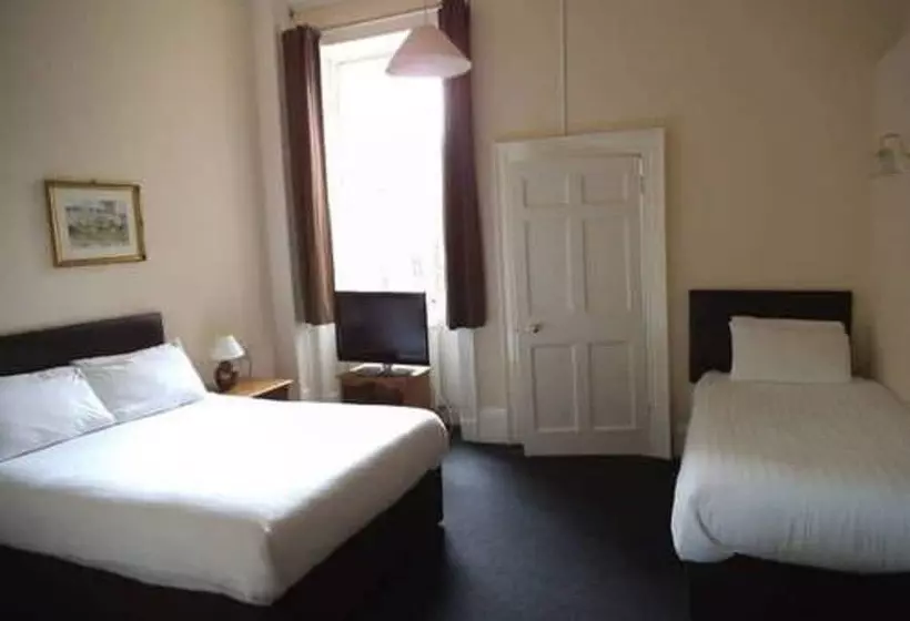 Chambre Familiale, Parade Park Bath