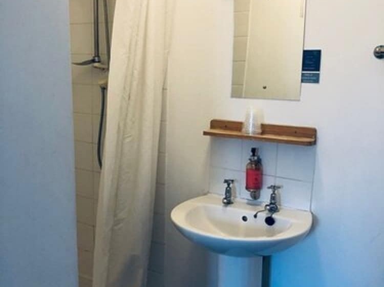 Номер Basic, Parade Park Bath