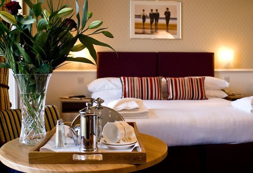 غرفة سوبيريور مطلّة علي البحر, The Hermitage Hotel   Oceana Collection