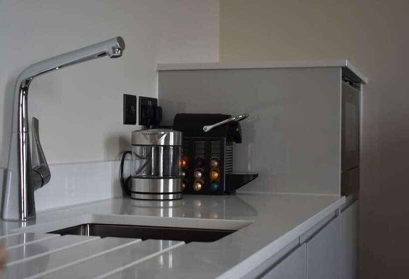 جناح ديلوكس, The Hermitage Hotel   Oceana Collection